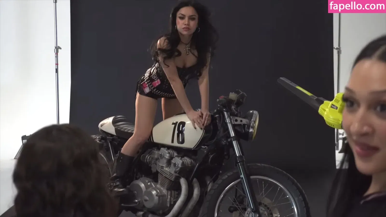 Tara Yummy Onlyfans Photo Gallery 