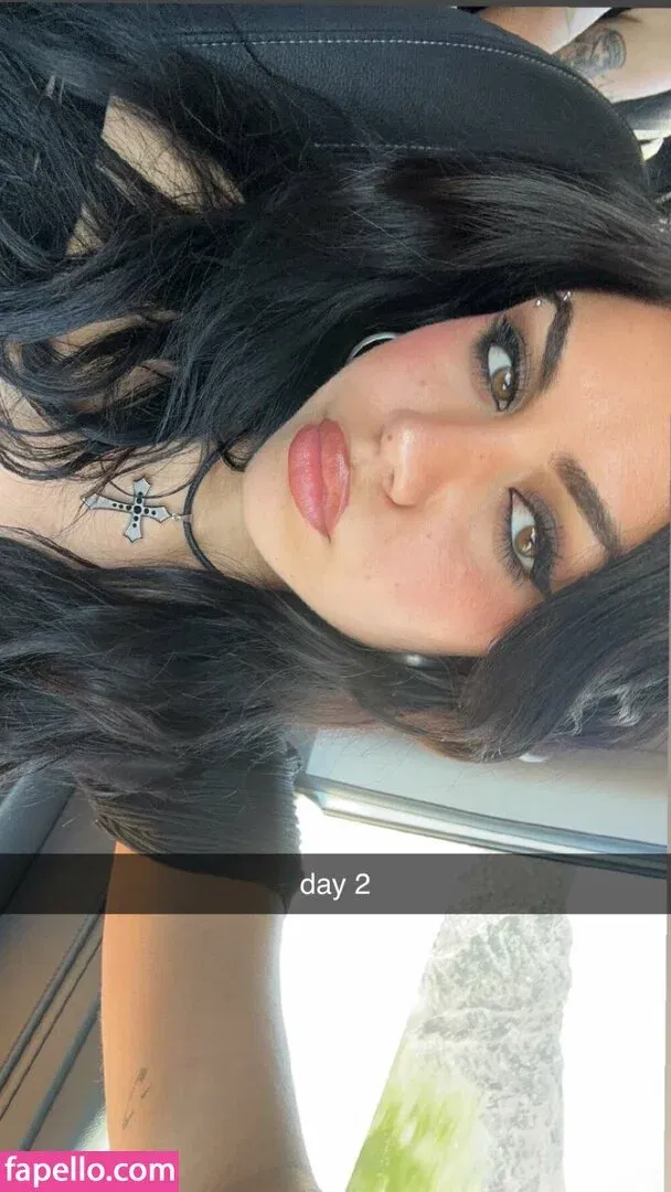 Tara Yummy Onlyfans Photo Gallery 