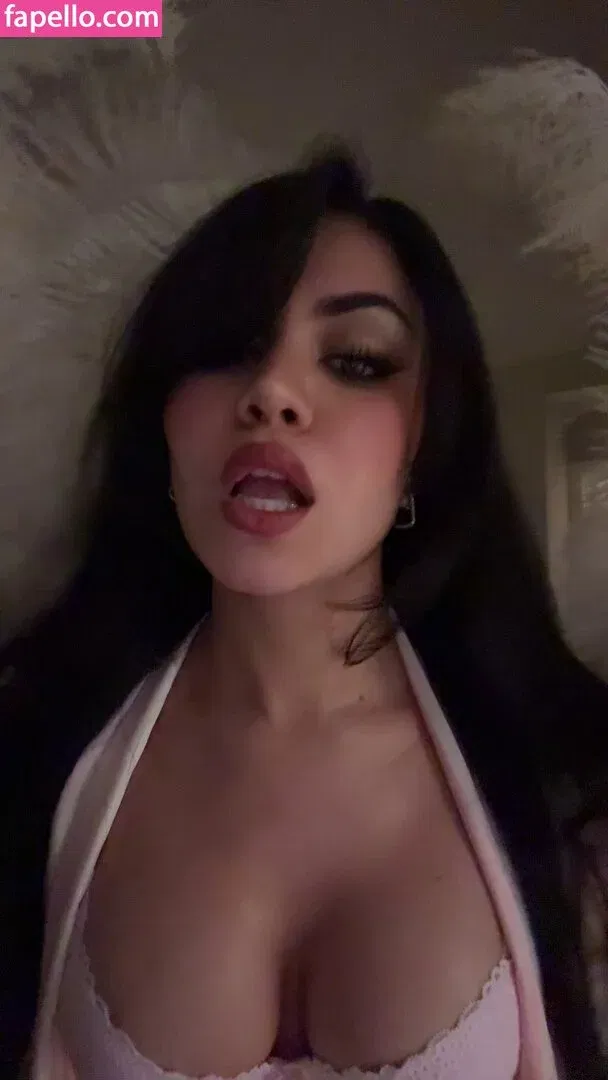 Tara Yummy Onlyfans Photo Gallery 