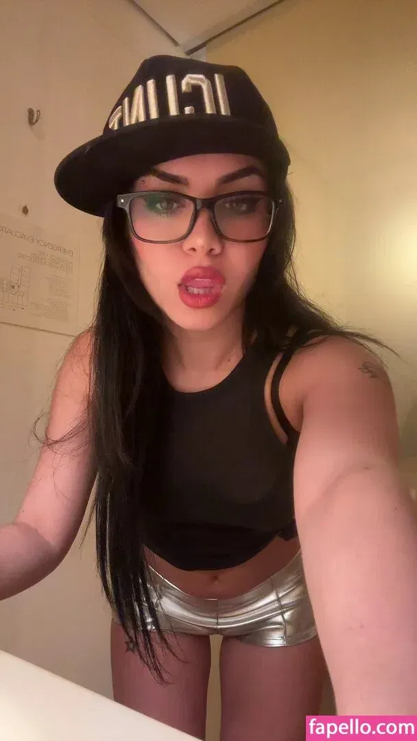 Tara Yummy Onlyfans Photo Gallery 