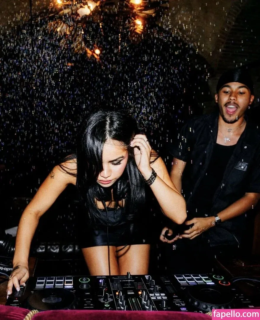 Tara Yummy Onlyfans Photo Gallery 