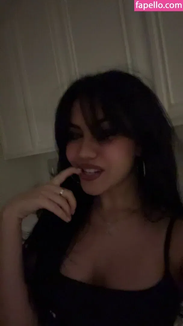 Tara Yummy Onlyfans Photo Gallery 