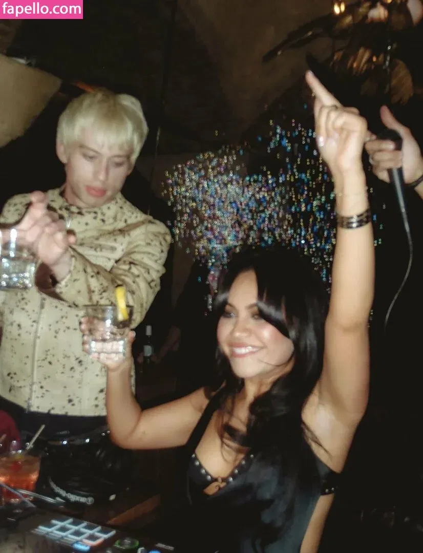 Tara Yummy Onlyfans Photo Gallery 