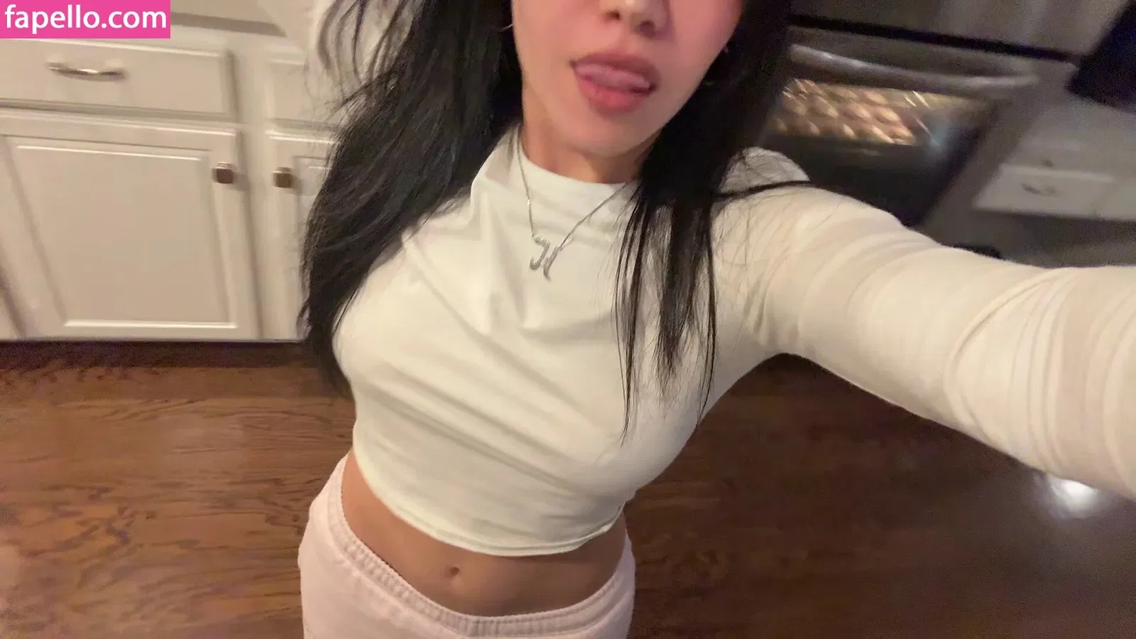 Tara Yummy Onlyfans Photo Gallery 