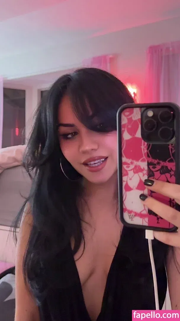 Tara Yummy Onlyfans Photo Gallery 