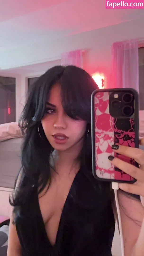 Tara Yummy Onlyfans Photo Gallery 