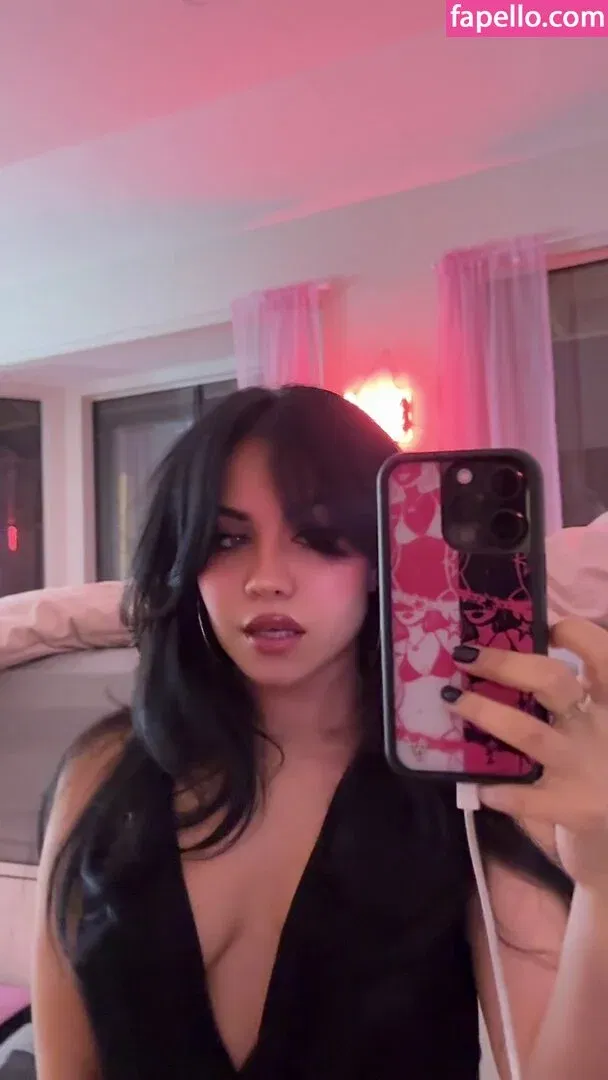 Tara Yummy Onlyfans Photo Gallery 