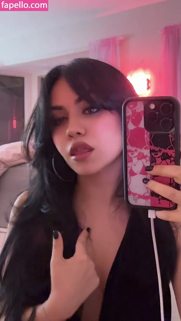 Tara Yummy Onlyfans Photo Gallery 