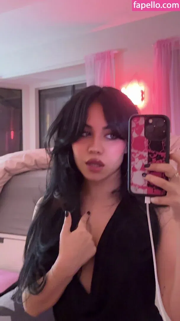 Tara Yummy Onlyfans Photo Gallery 