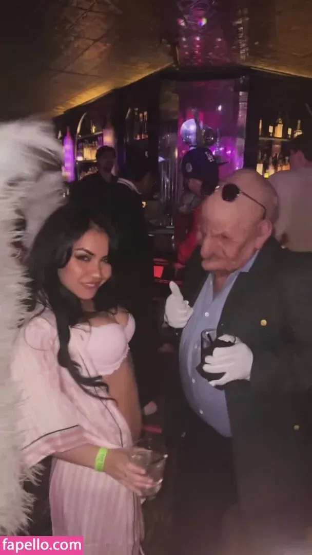 Tara Yummy Onlyfans Photo Gallery 