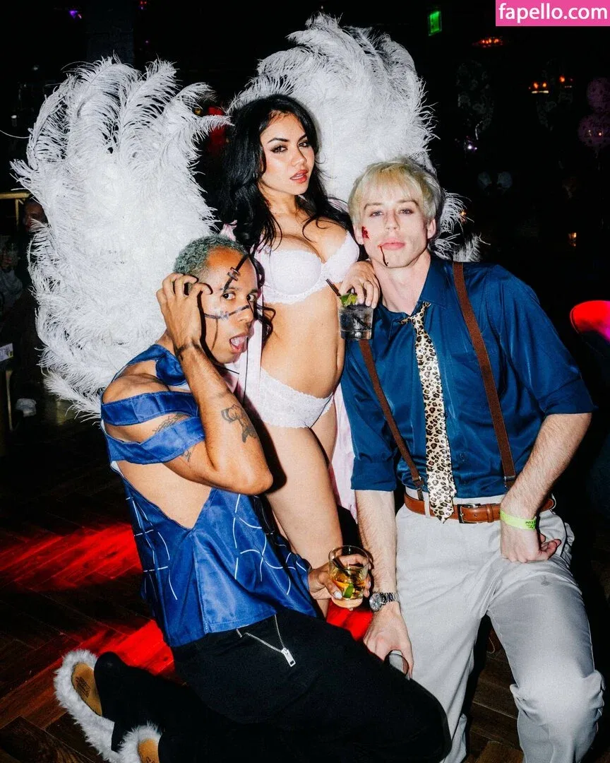 Tara Yummy Onlyfans Photo Gallery 