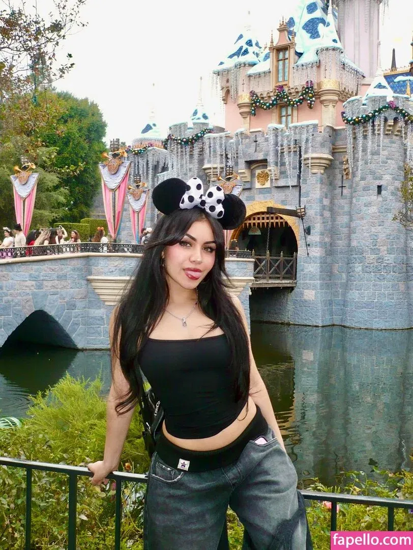 Tara Yummy Onlyfans Photo Gallery 