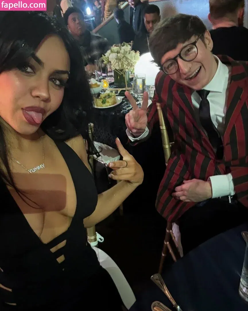 Tara Yummy Onlyfans Photo Gallery 