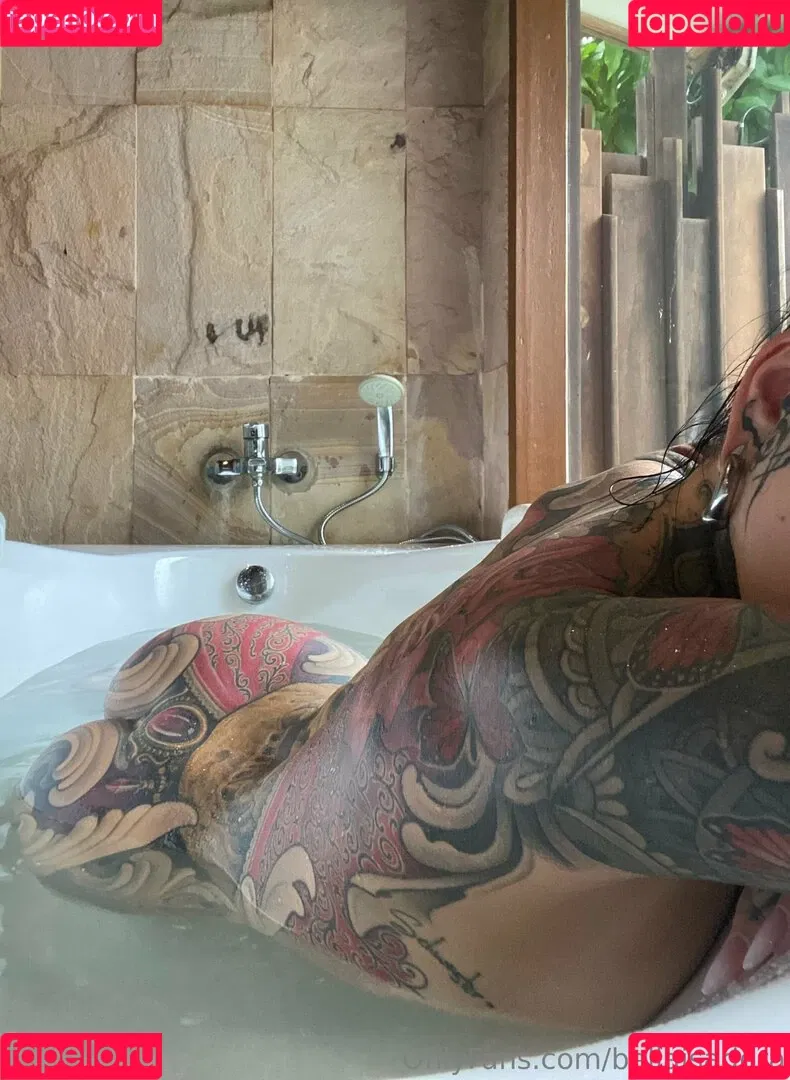 Bella Isadora Onlyfans Photo Gallery 