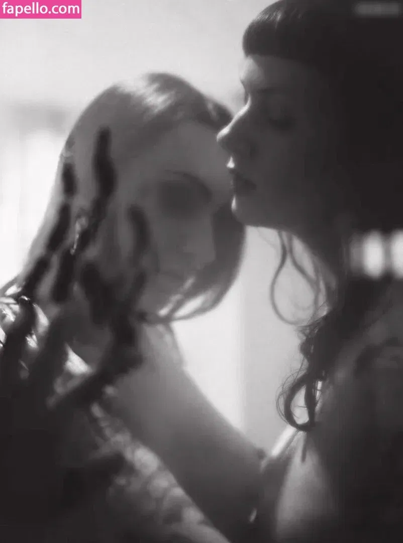 Bella Isadora Onlyfans Photo Gallery 