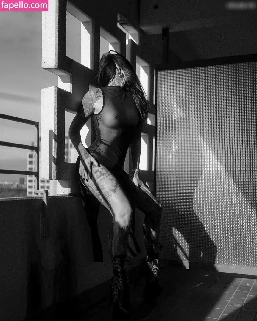 Bella Isadora Onlyfans Photo Gallery 