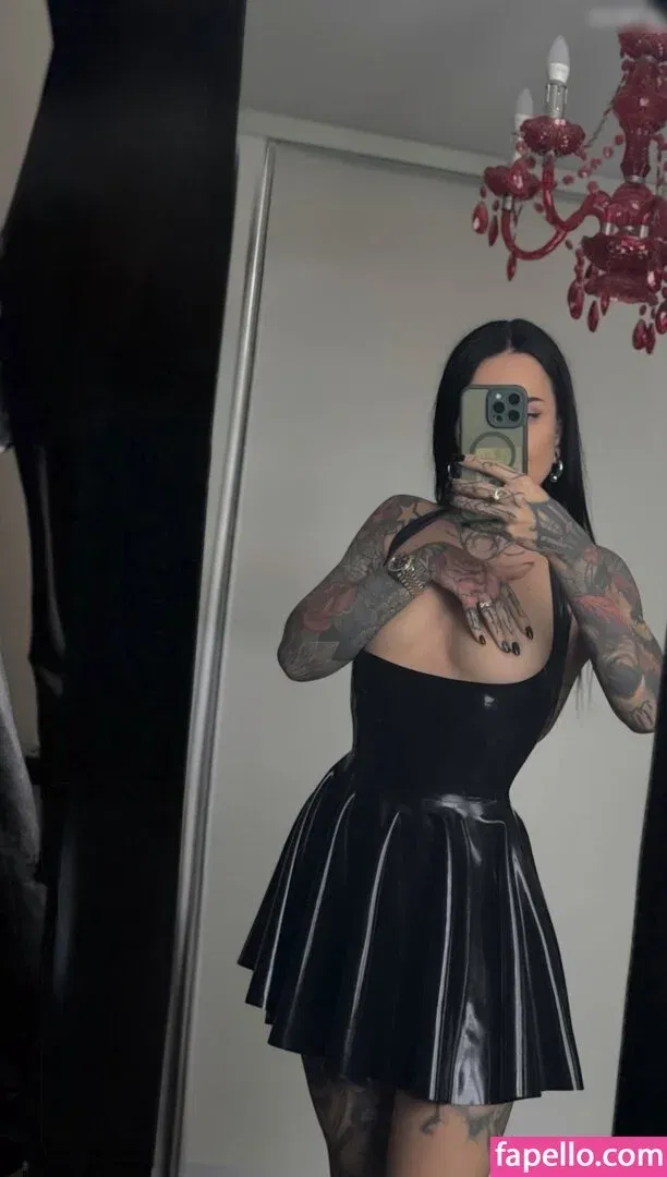 Bella Isadora Onlyfans Photo Gallery 