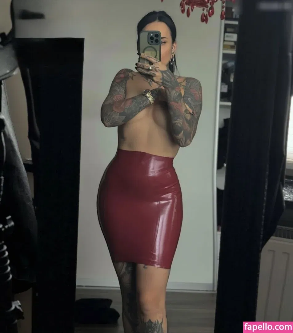 Bella Isadora Onlyfans Photo Gallery 