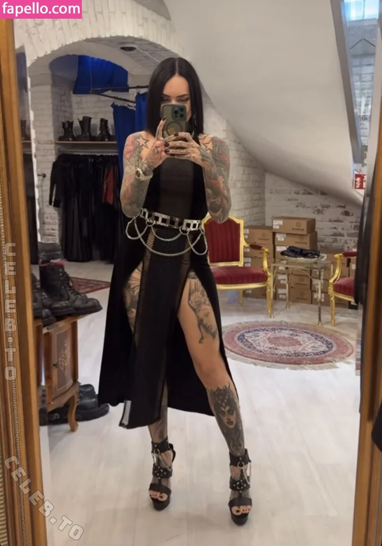 Bella Isadora Onlyfans Photo Gallery 