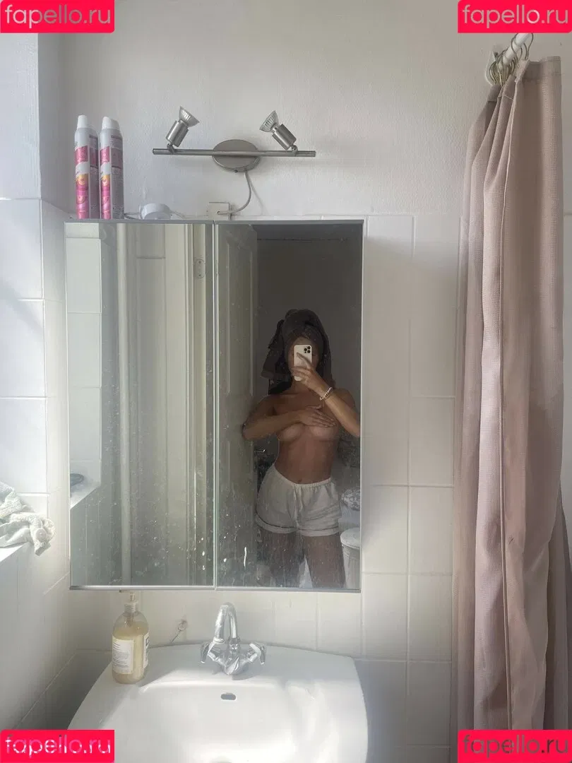 Sofie Mai Onlyfans Photo Gallery 