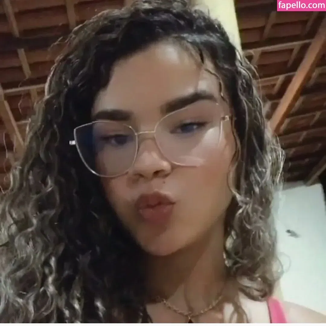 a_favss16 Onlyfans Photo Gallery 