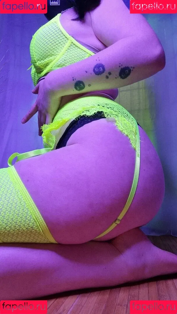 Sweetyuzucosplay Onlyfans Photo Gallery 