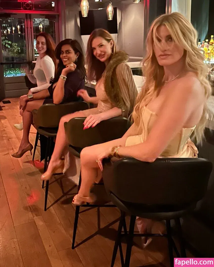 Amara.aa Onlyfans Photo Gallery 