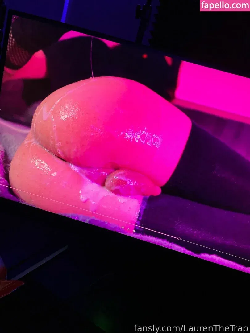 LaurenTheTrap Onlyfans Photo Gallery 