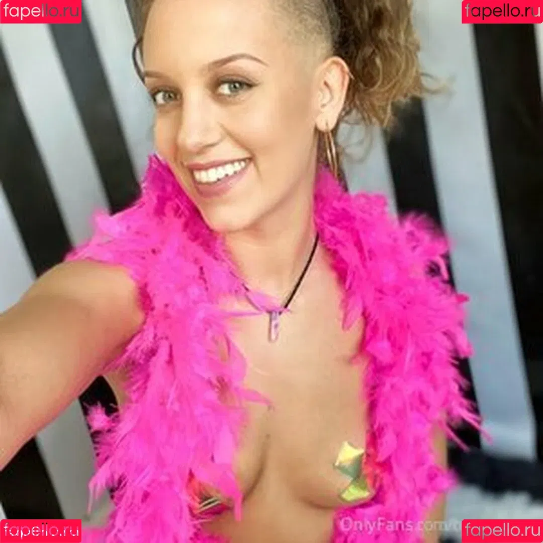 Branbriz Onlyfans Photo Gallery 