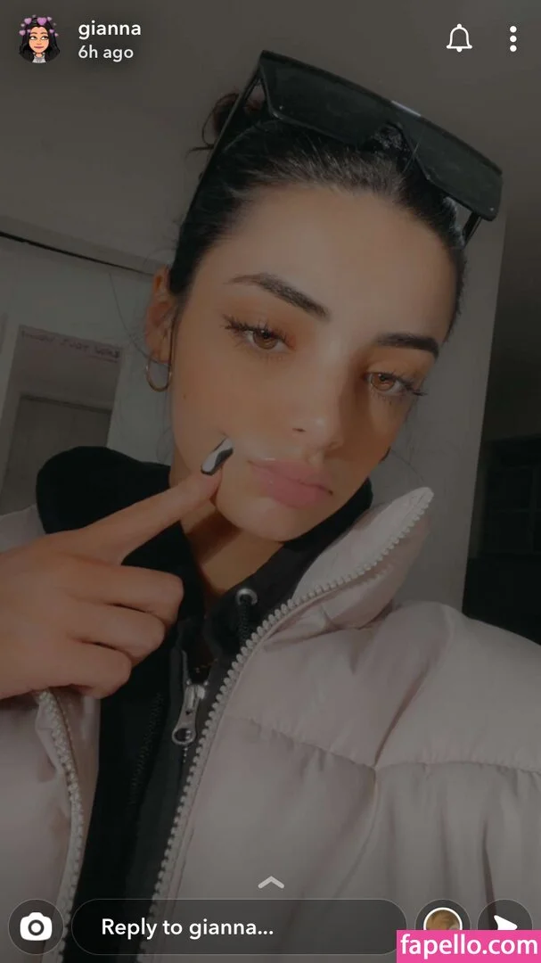 Giabelsito Onlyfans Photo Gallery 