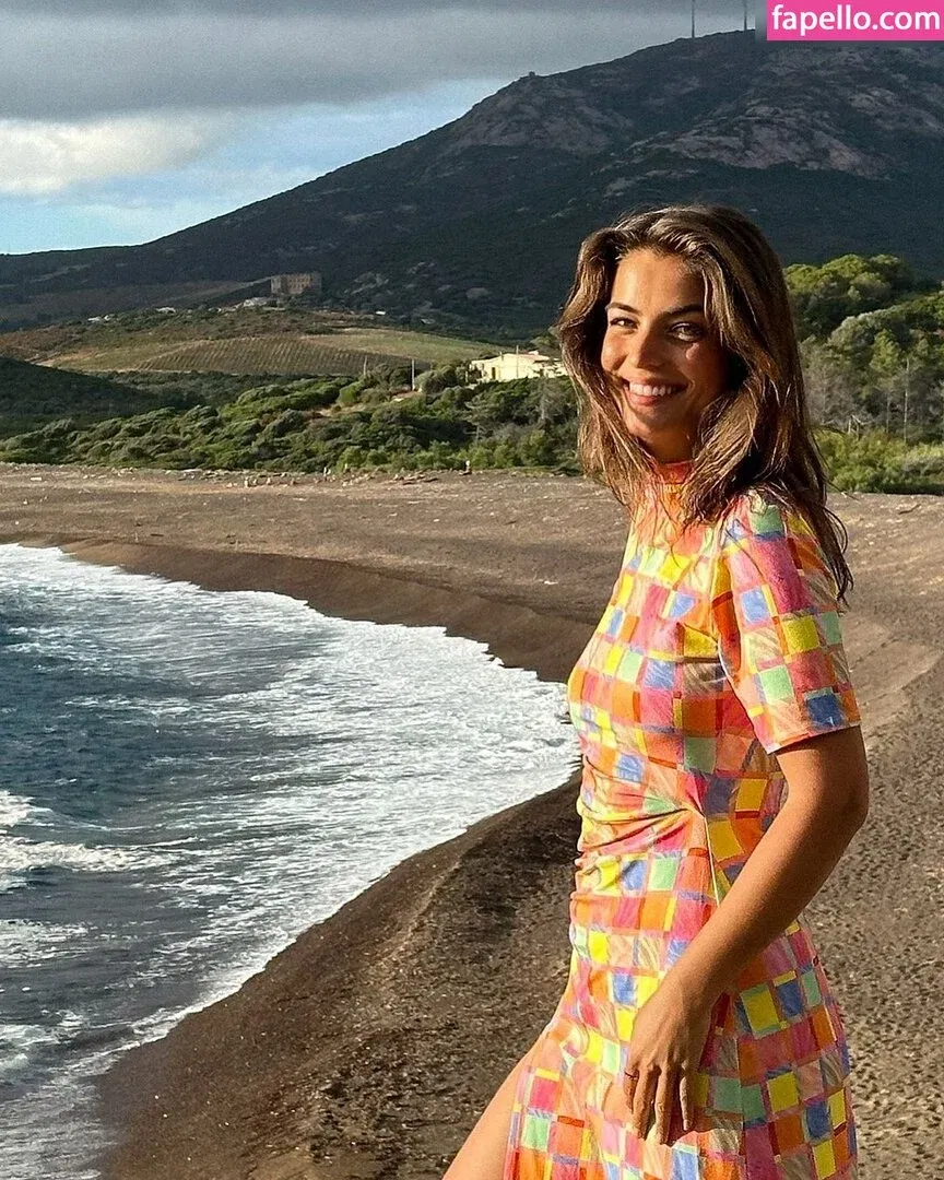 Charlotte Lemay Onlyfans Photo Gallery 