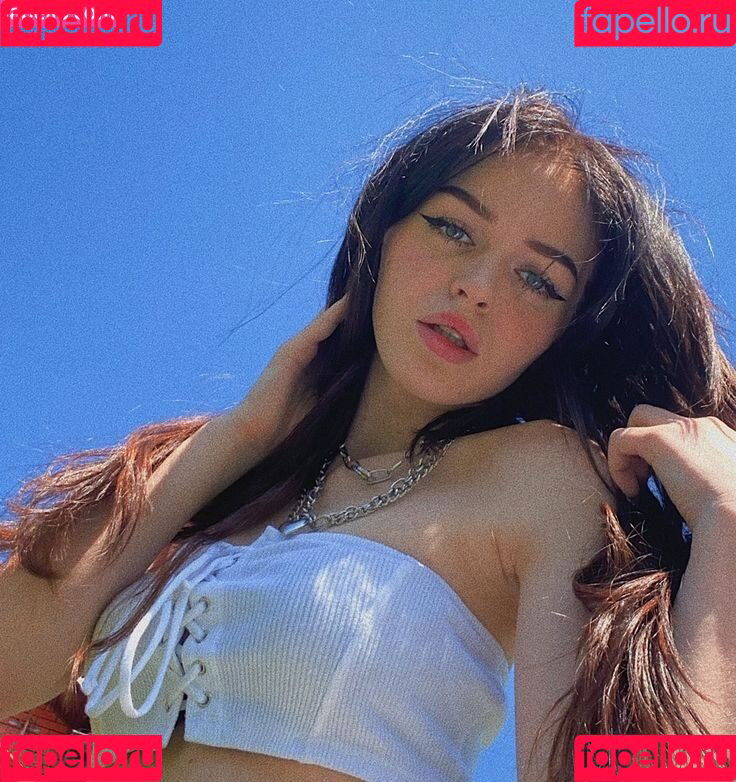 Nevaaadaa Onlyfans Photo Gallery 