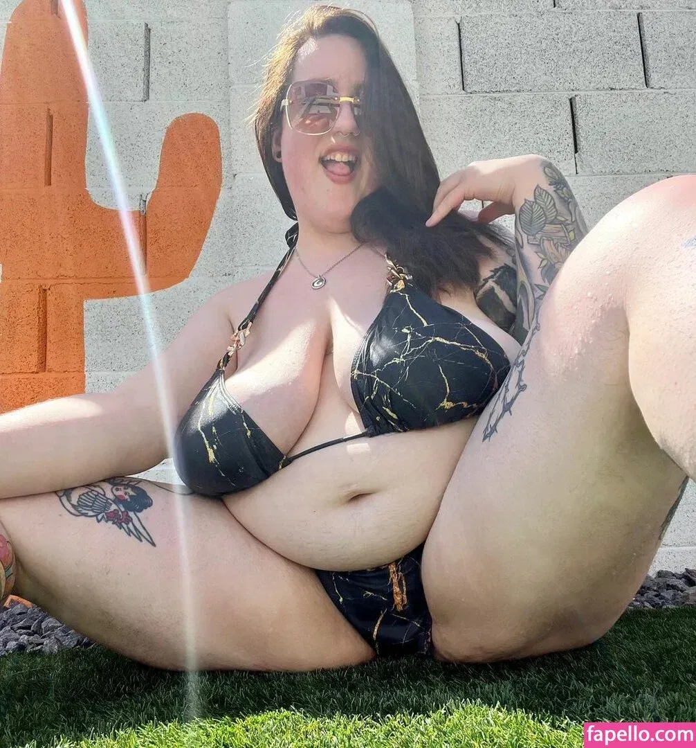 NyxieAssists Onlyfans Photo Gallery 