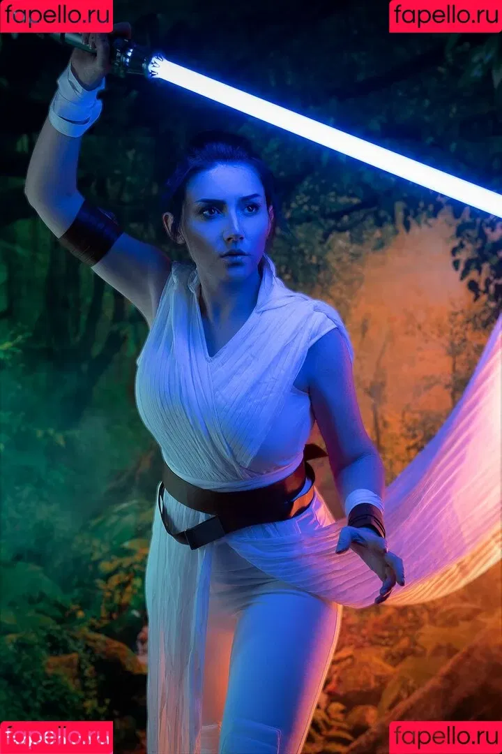 EzySummers Cosplay Onlyfans Photo Gallery 