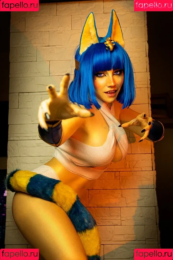 EzySummers Cosplay Onlyfans Photo Gallery 
