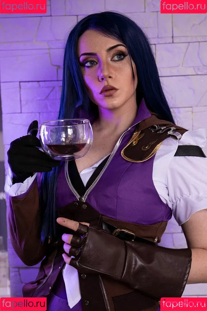 EzySummers Cosplay Onlyfans Photo Gallery 