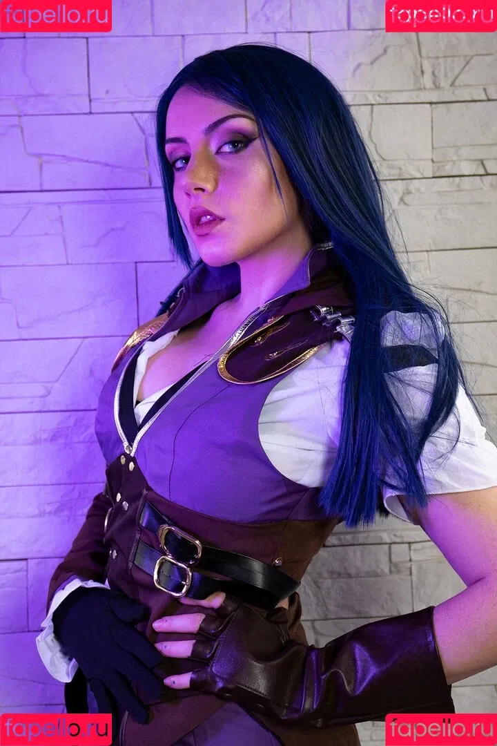 EzySummers Cosplay Onlyfans Photo Gallery 