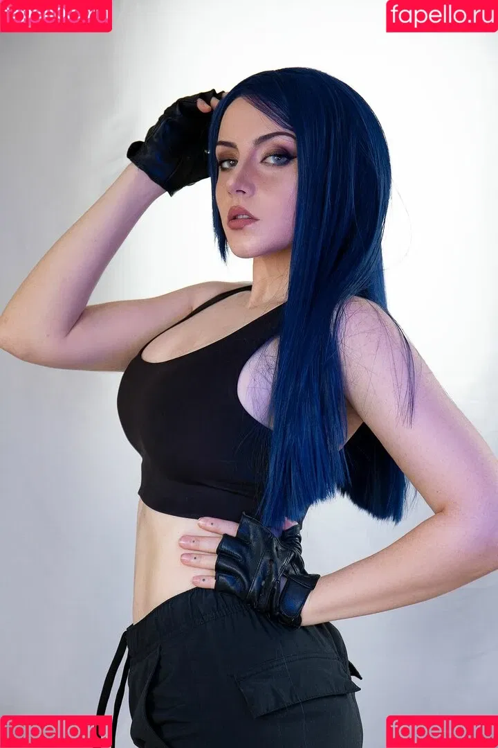 EzySummers Cosplay Onlyfans Photo Gallery 