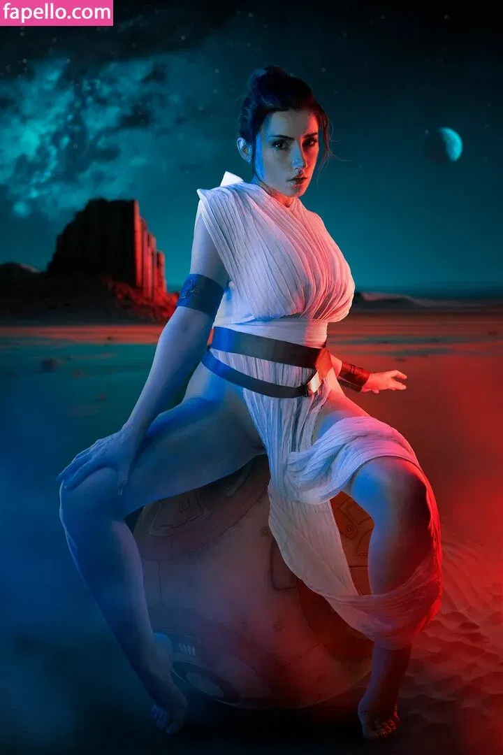 EzySummers Cosplay Onlyfans Photo Gallery 