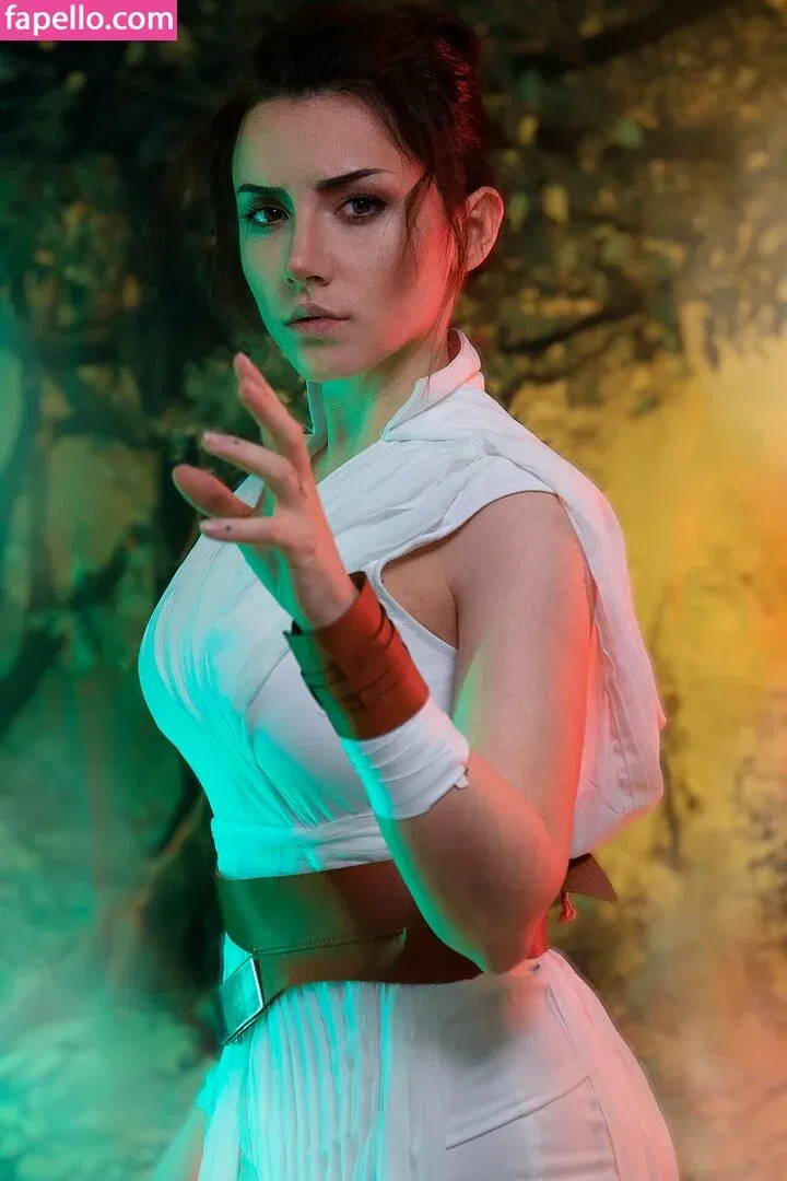 EzySummers Cosplay Onlyfans Photo Gallery 