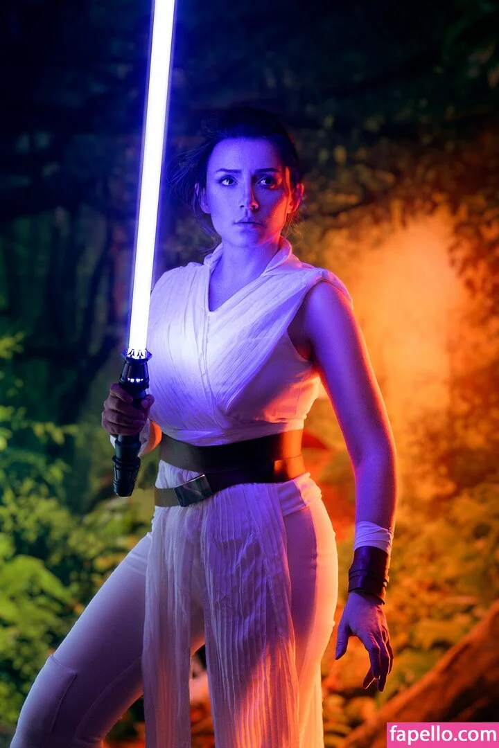 EzySummers Cosplay Onlyfans Photo Gallery 