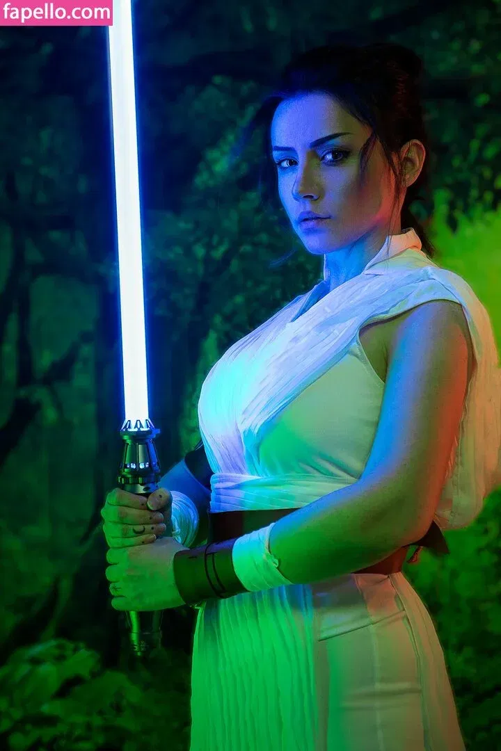 EzySummers Cosplay Onlyfans Photo Gallery 