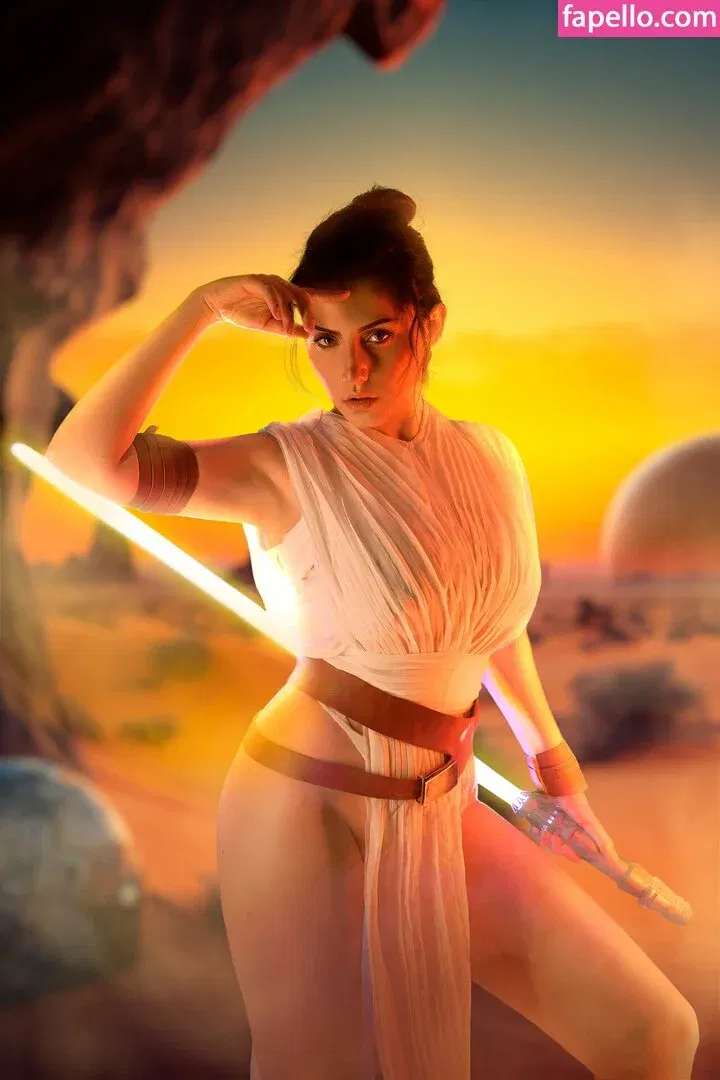 EzySummers Cosplay Onlyfans Photo Gallery 