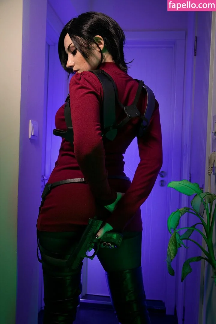 EzySummers Cosplay Onlyfans Photo Gallery 