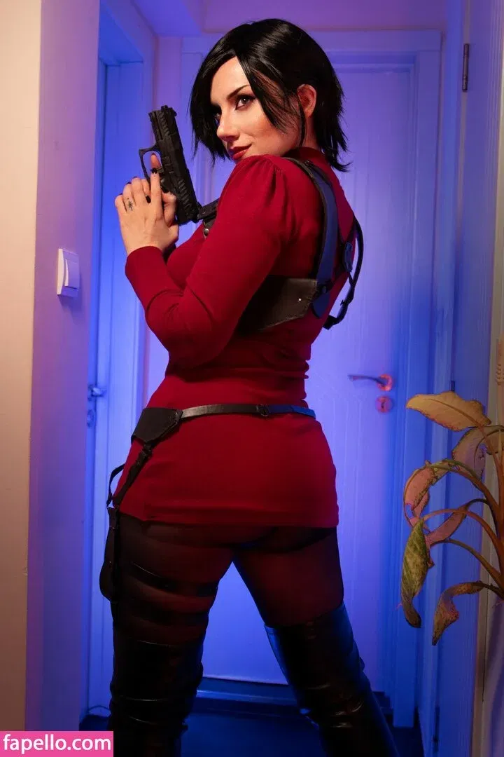 EzySummers Cosplay Onlyfans Photo Gallery 