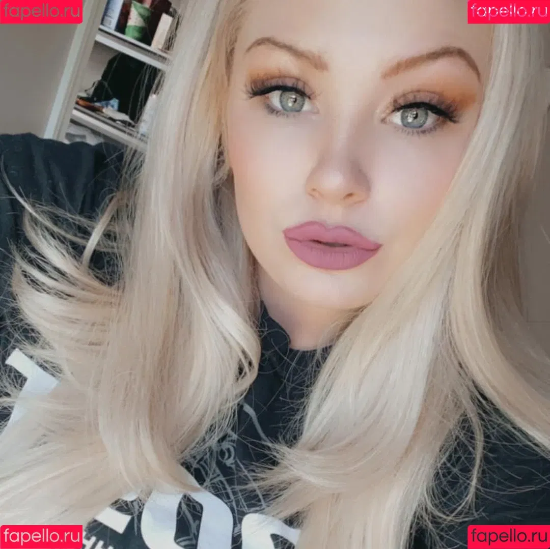 Kourtney Garrett Onlyfans Photo Gallery 