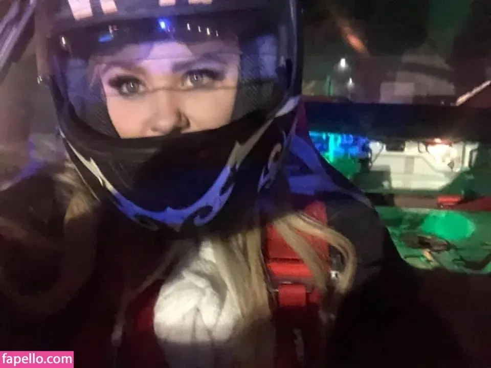 Kourtney Garrett Onlyfans Photo Gallery 