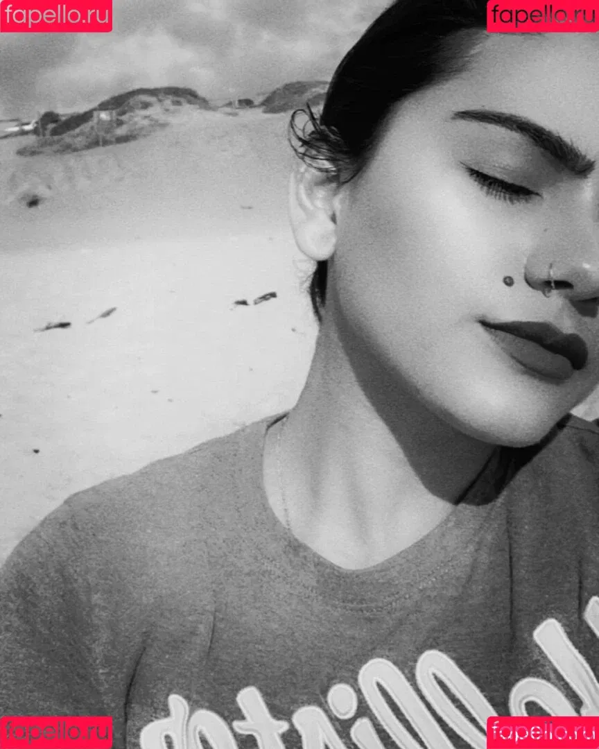 Sukh Bains Onlyfans Photo Gallery 