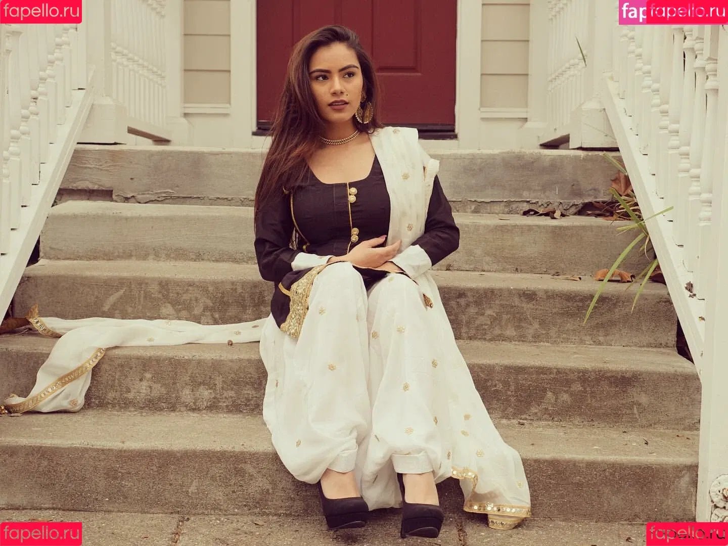 Sukh Bains Onlyfans Photo Gallery 