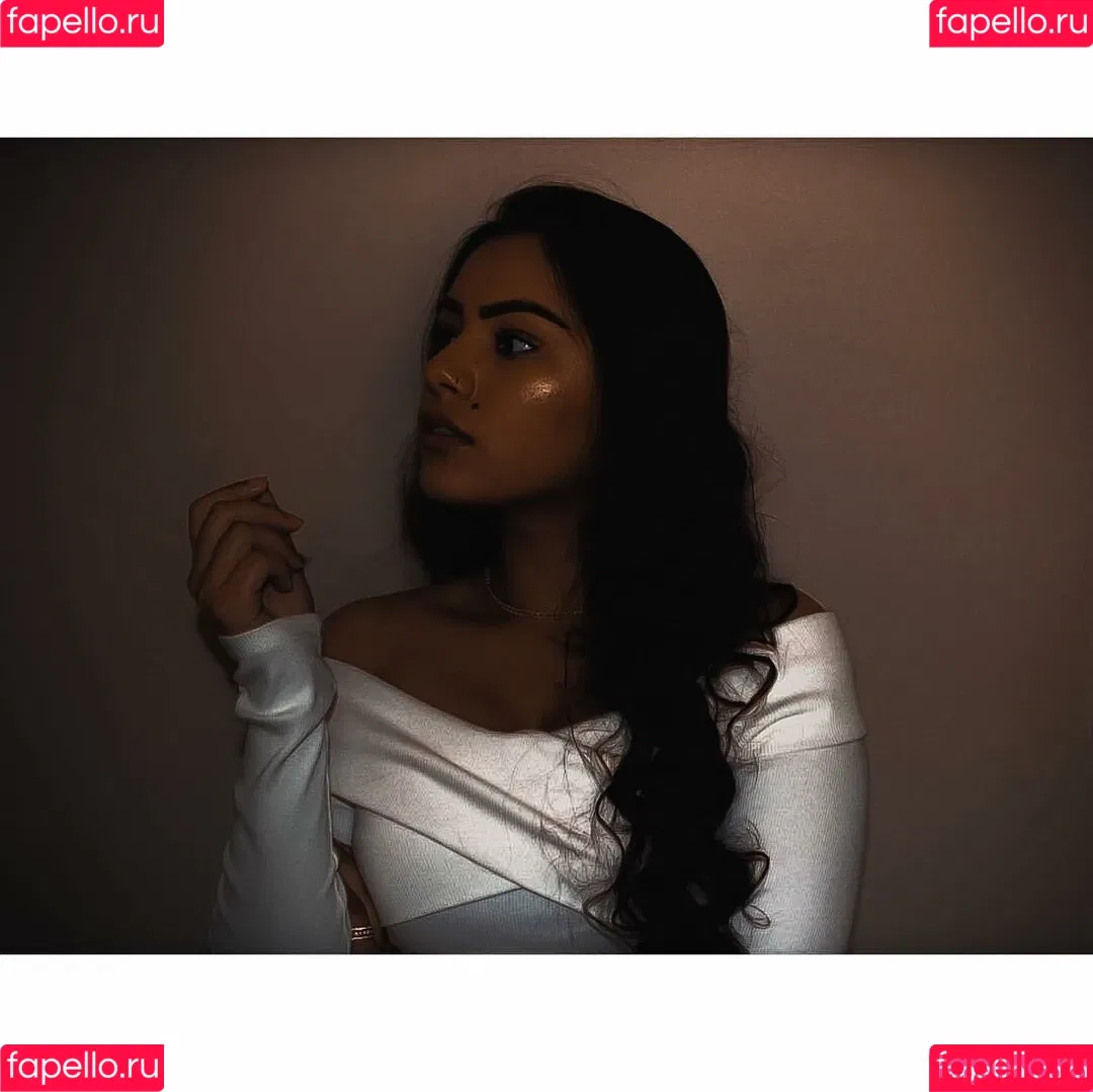 Sukh Bains Onlyfans Photo Gallery 